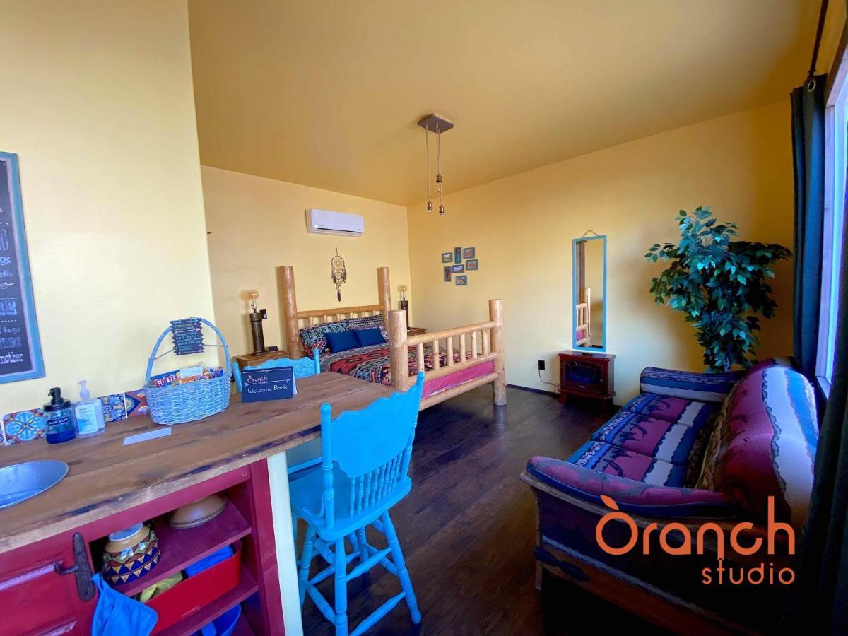 Oranch House, Studio & Wilderness 卡纳布 外观 照片